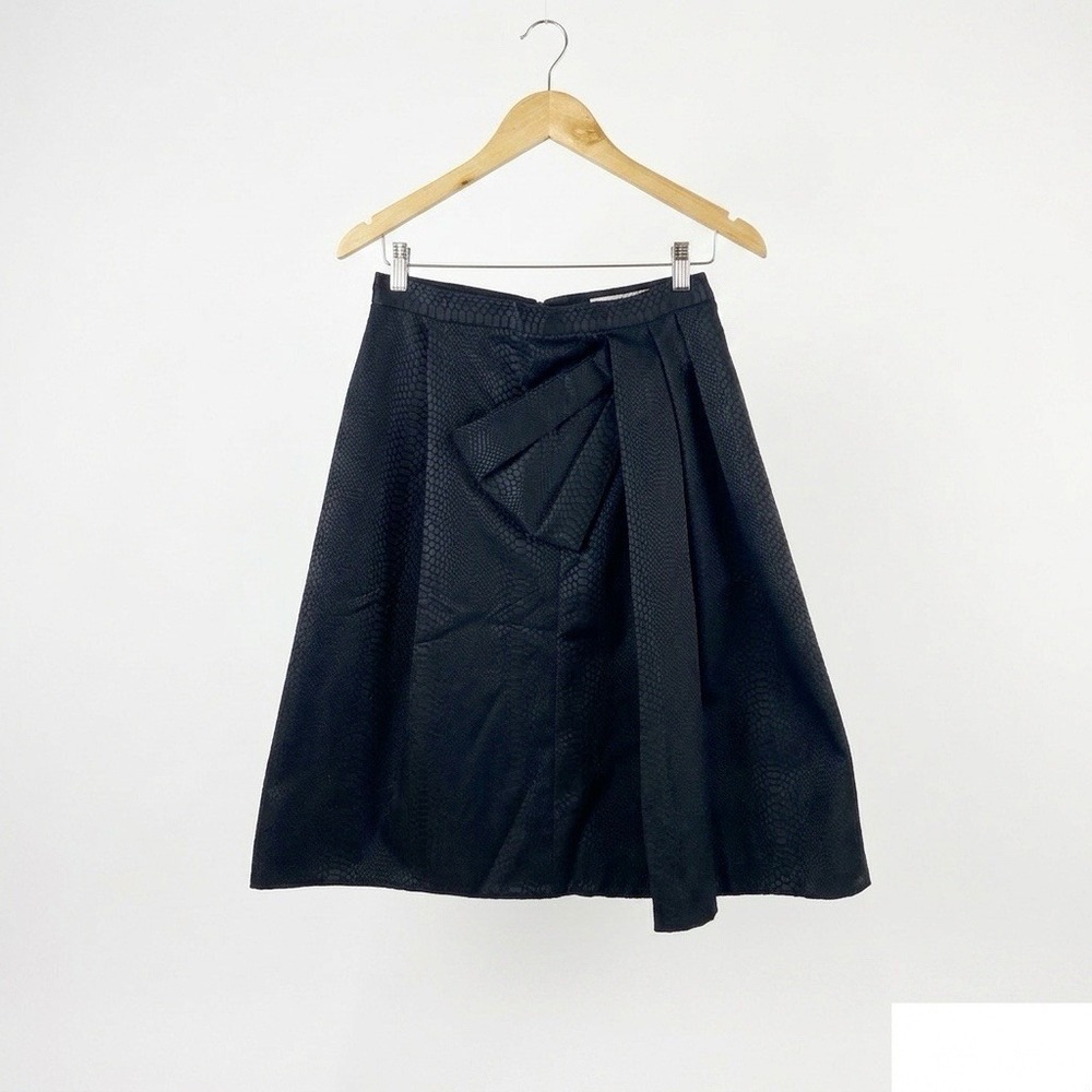 Miri 2.0 Black Python Texture Asymmetric Pleated Knee Length Skirt‎ Size 4